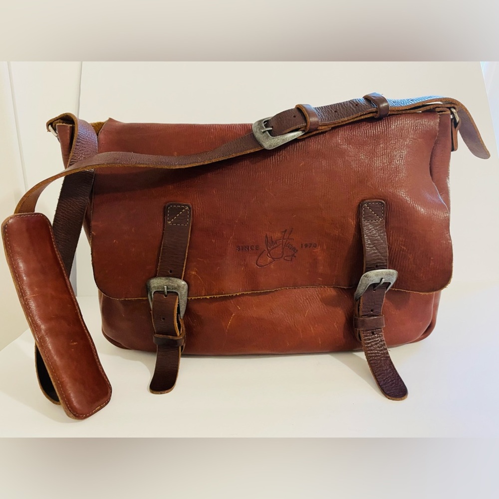 JOHN FLUVOG JORGE MESSENGER BAG BROWN LEATHER DISCONTINUED